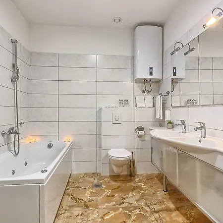 Гостьовий будинок With Wifi - 12373 4*